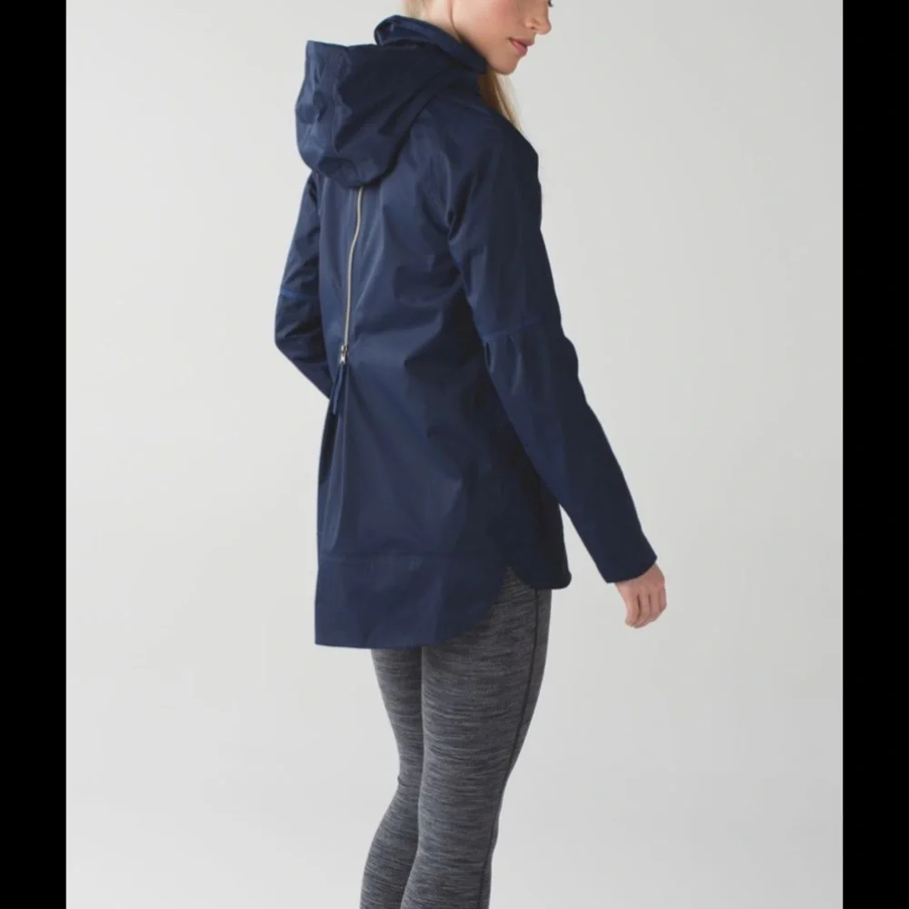 Lululemon Fo Drizzle Jacket - Picture 4 of 10